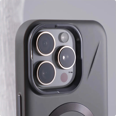 iPhone Vault MagSafe Case
