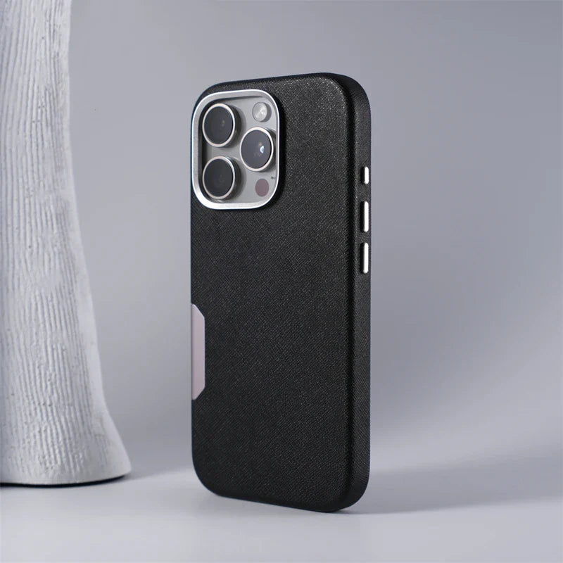 iPhone Leather Manz MagSafe Case