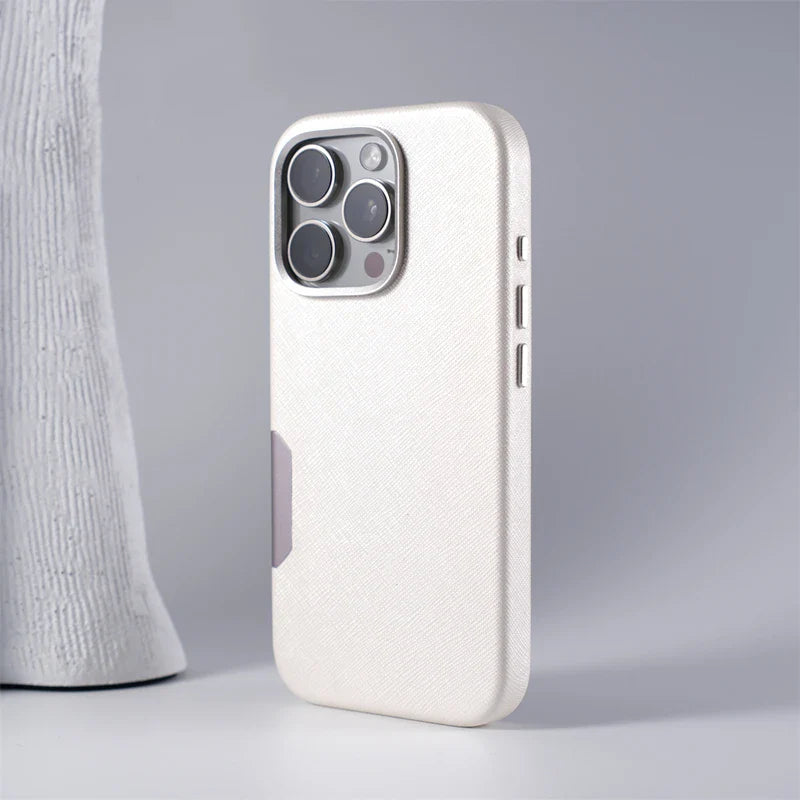 iPhone Leather Manz MagSafe Case