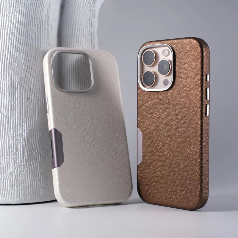 iPhone Leather Manz MagSafe Case