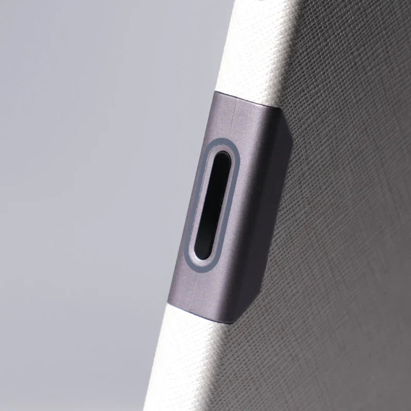 iPhone Leather Manz MagSafe Case