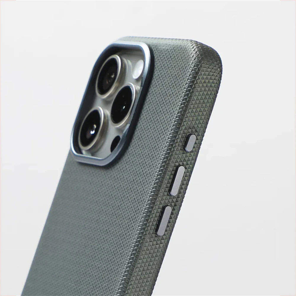 iPhone Balues MagSafe Case