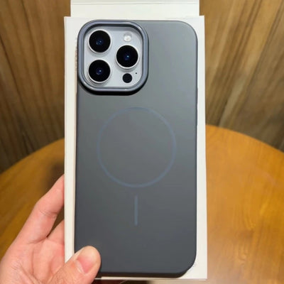 iPhone Minimal MagSafe Case