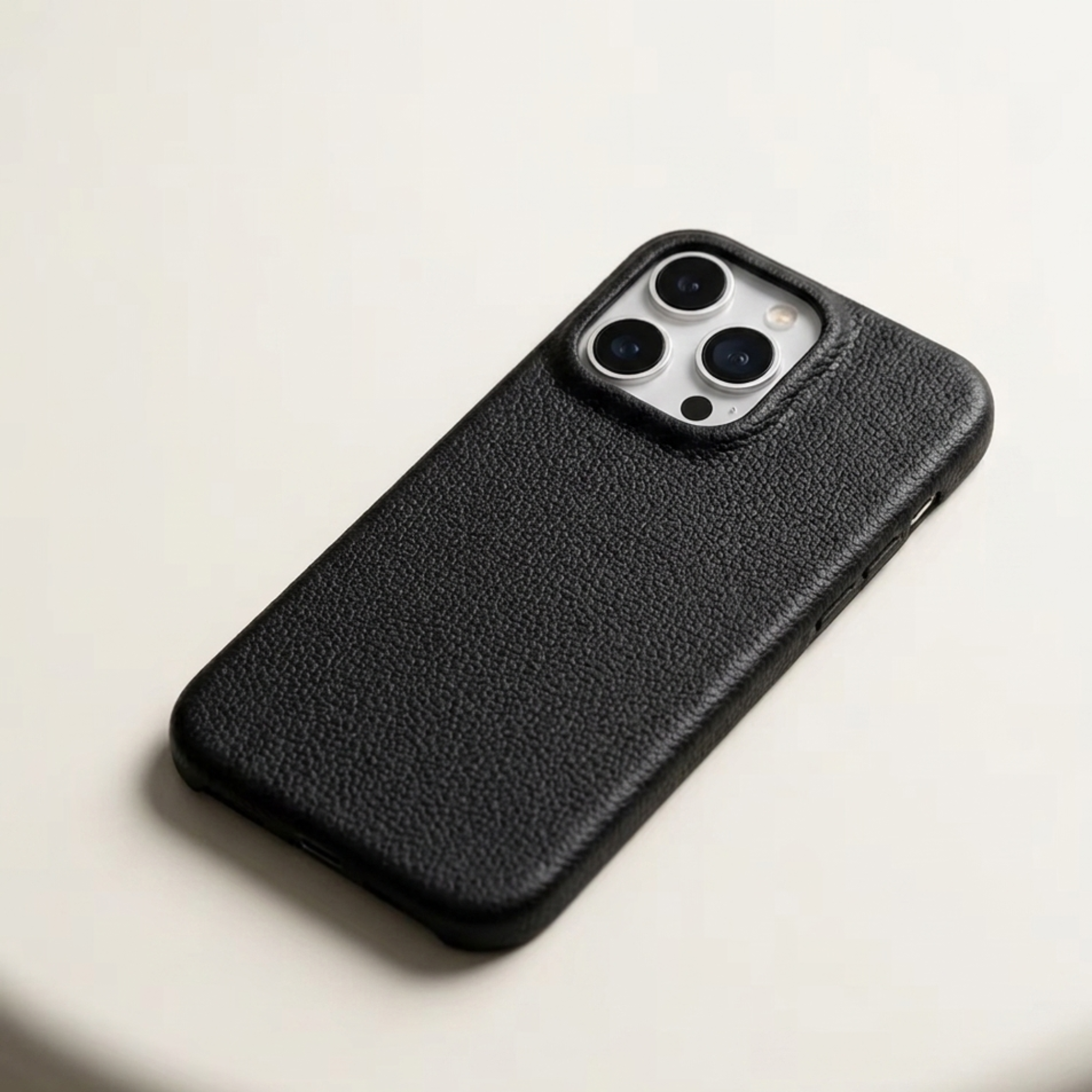 ESSENCE — Leather Case